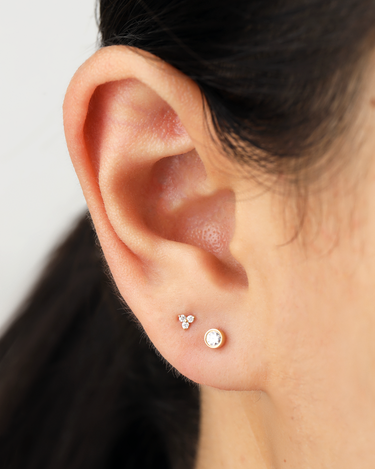 Lea Diamond Gold Flatback Stud